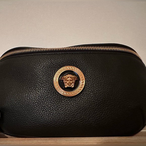 VERSACE Grained Calfskin Vanitas Medea Belt Bag Black (UNISEX) - Picture 1 of 16